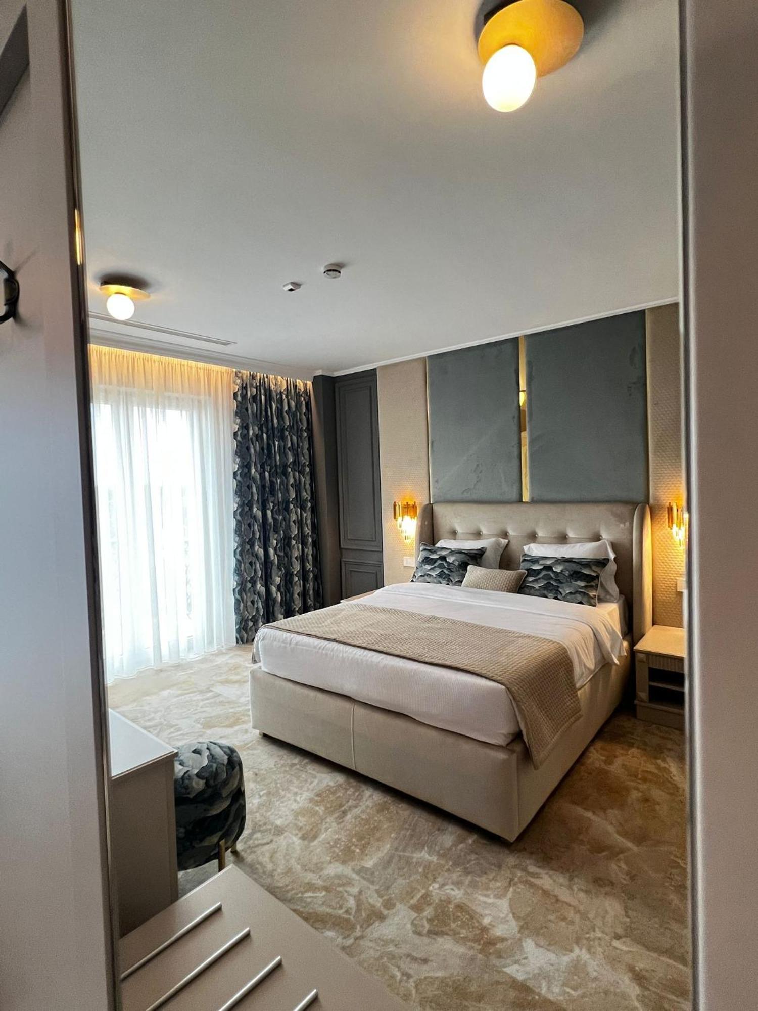 Boutique Hotel Bals المظهر الخارجي الصورة
