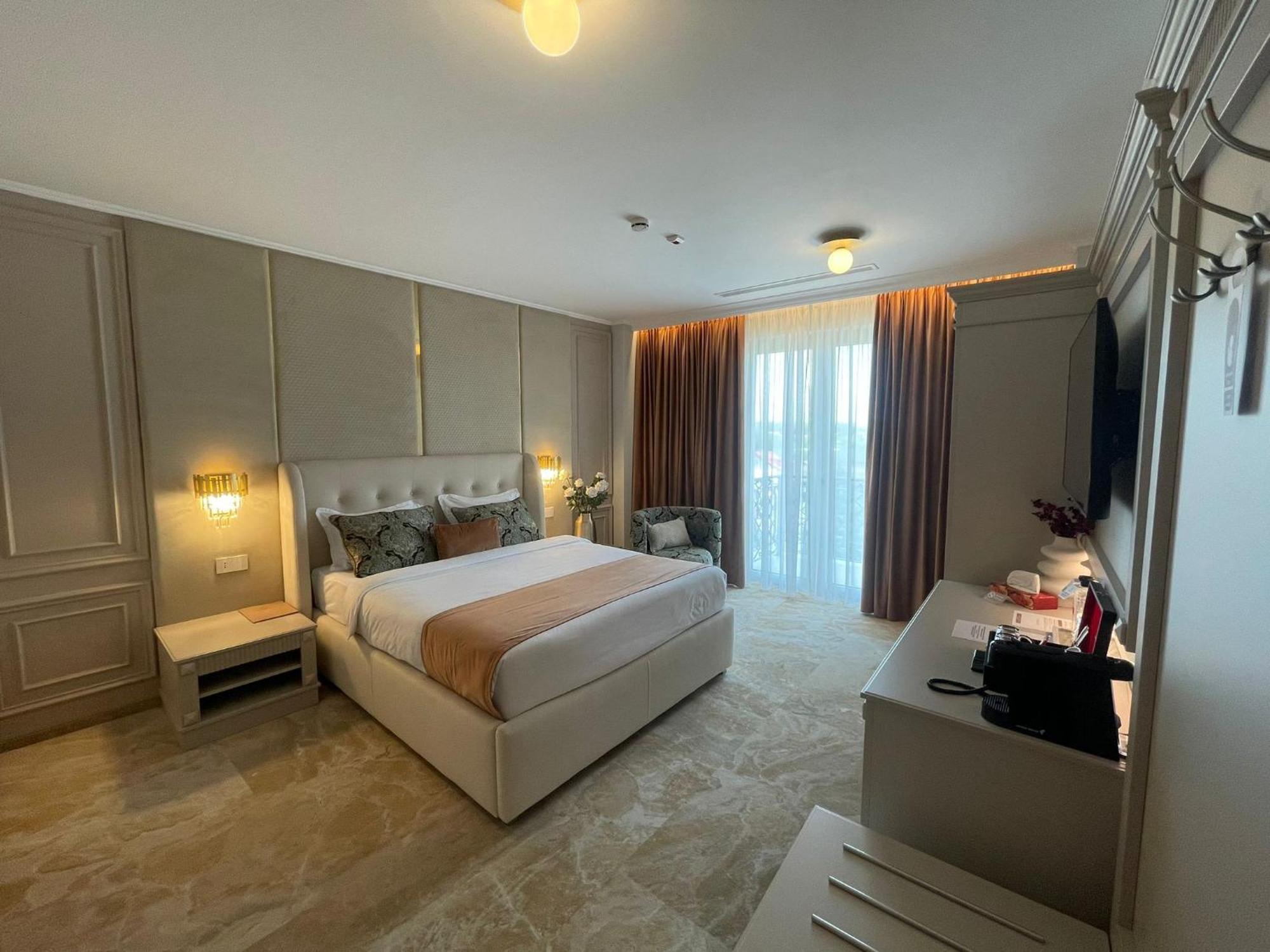 Boutique Hotel Bals المظهر الخارجي الصورة