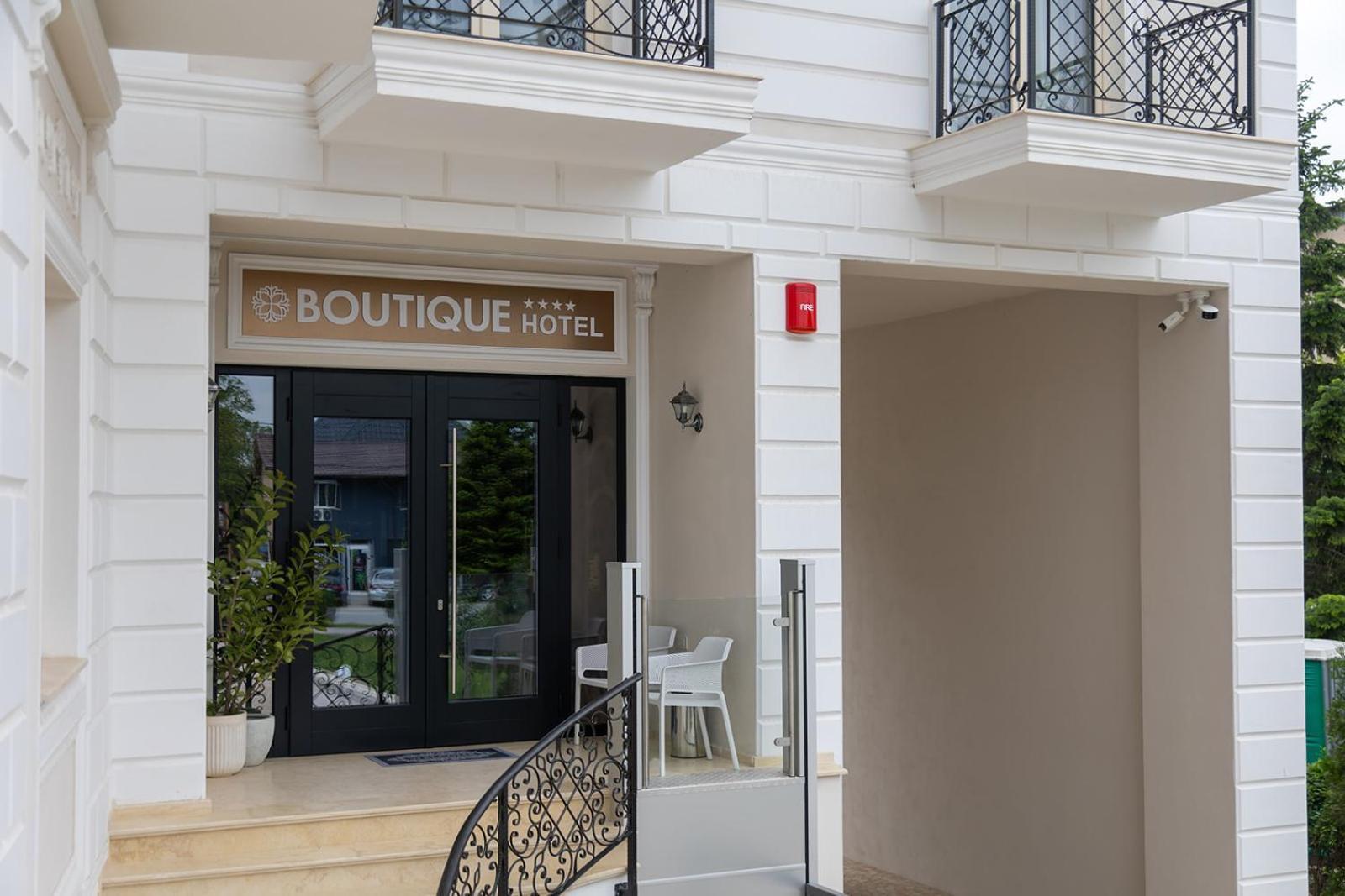 Boutique Hotel Bals المظهر الخارجي الصورة