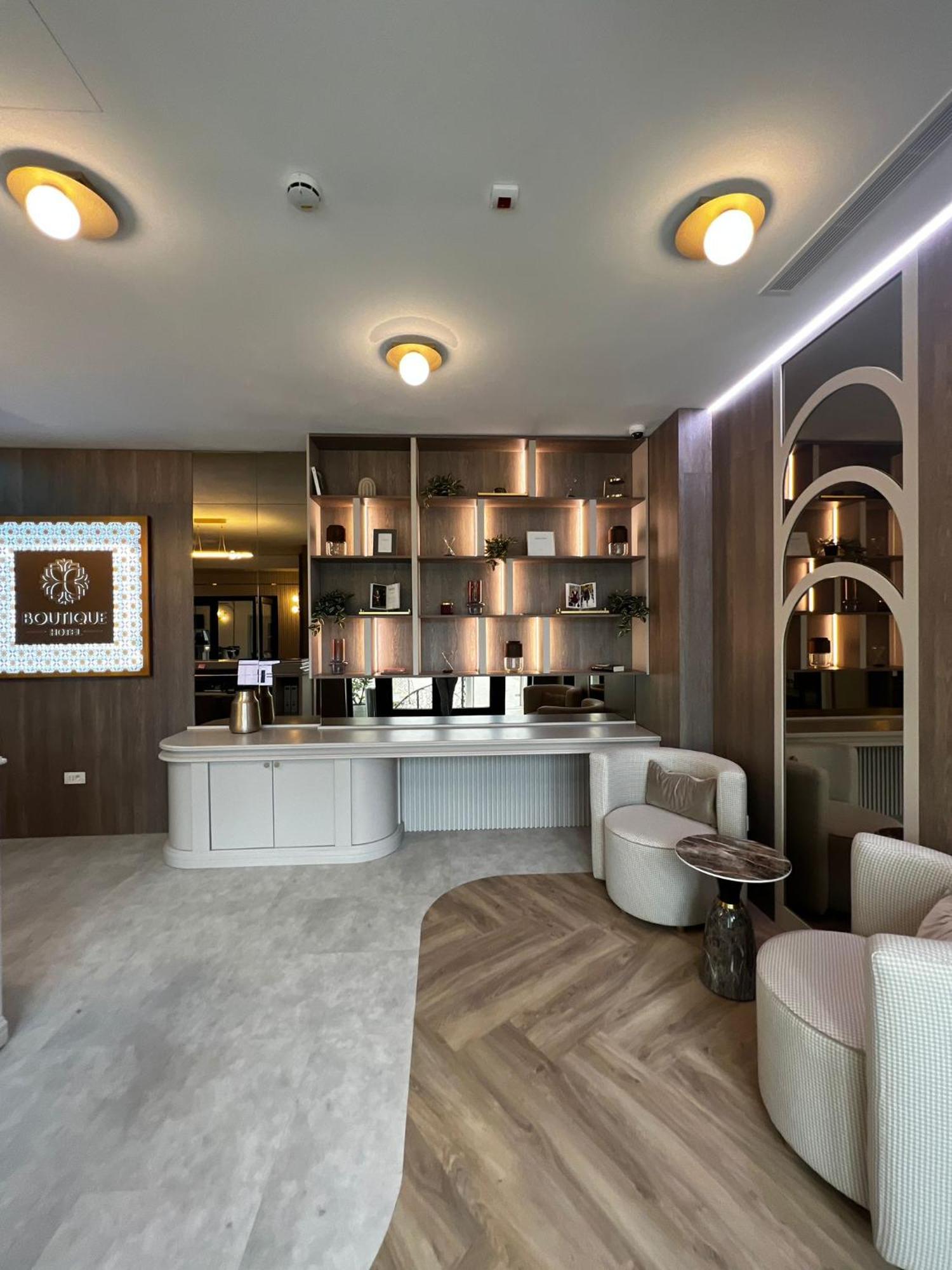 Boutique Hotel Bals المظهر الخارجي الصورة